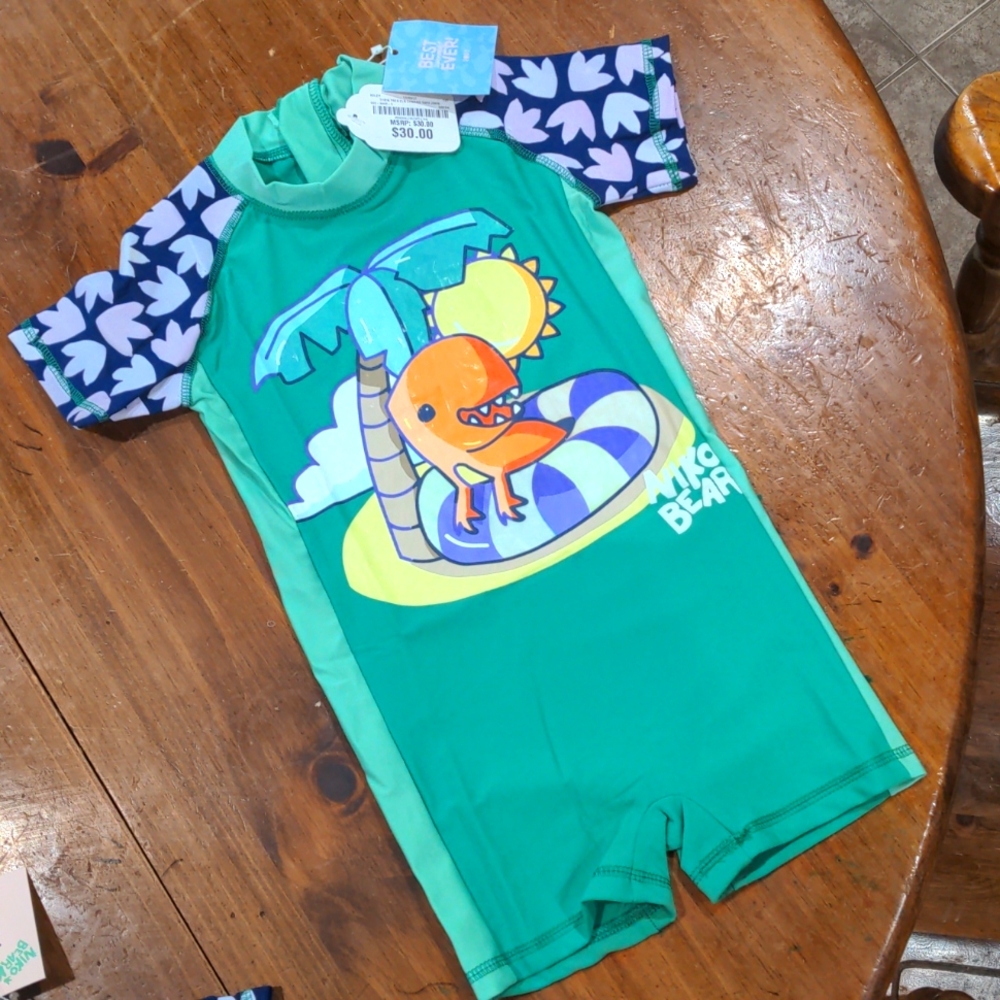 New Green 🦕 Rashguard - Picture 2 of 7